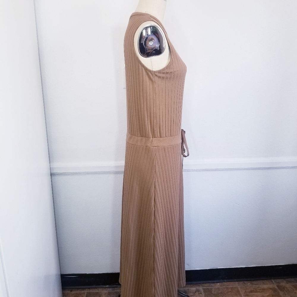 Moussy | Sleeveless Jersey Knit Dress + Daisy Tie - Picture 10 of 12